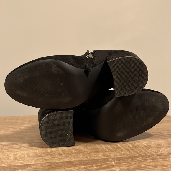 Steve Madden black booties - Picture 5 of 6